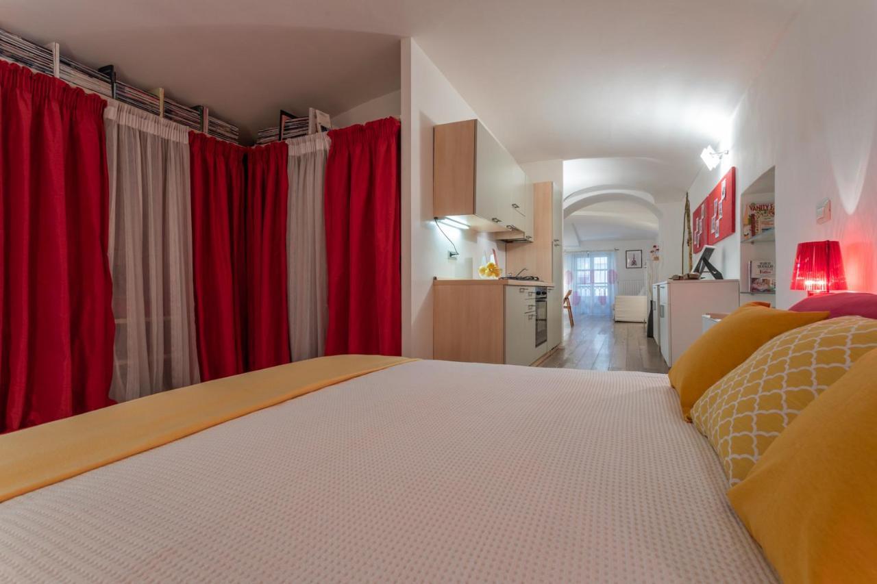 Red Studio Near Porta Nuova By Wonderful Italy Turin Exterior foto